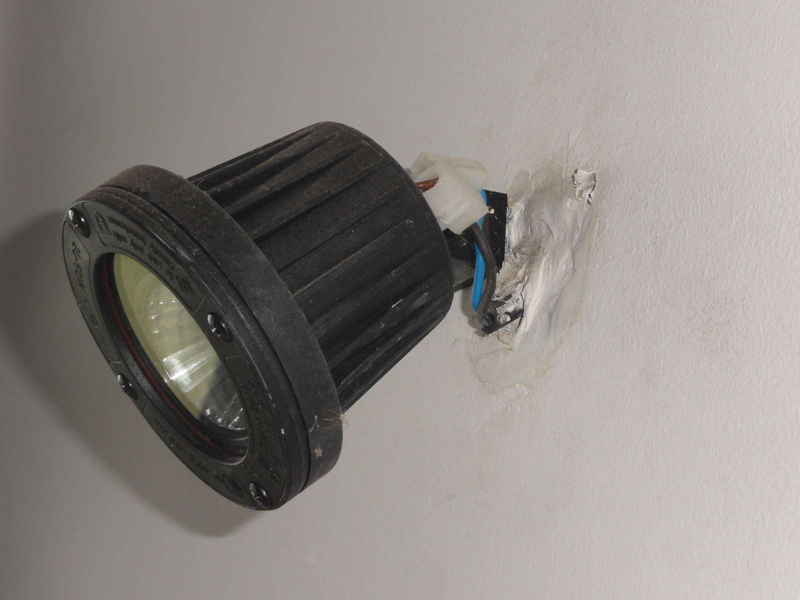 HConsulting - Électricité générale, tertiaire, industrie, études, dépannages - 37540 St Cyr Sur Loire